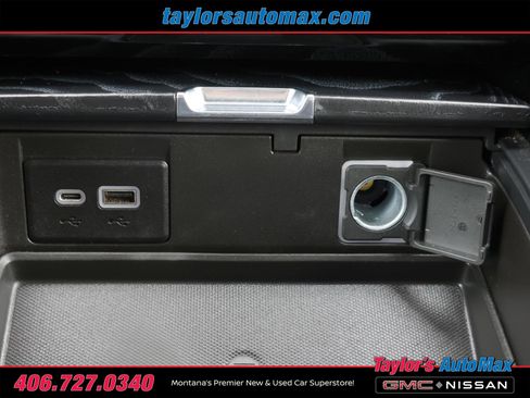 Used 2022 GMC Yukon XL Denali image 27