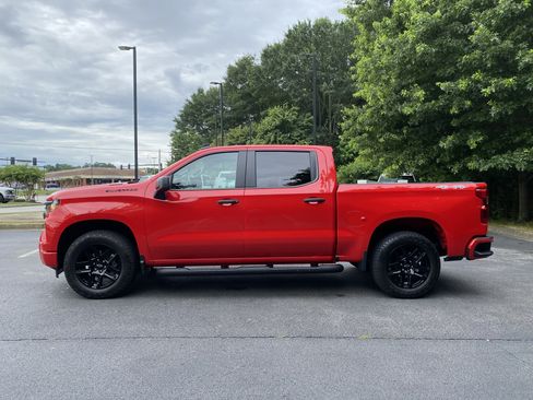 Used 2026 Chevrolet Silverado 1500 Custom w/ Turbomax Blackout Package AWD/4WD image 6