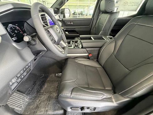 New 2026 Toyota Tundra Limited AWD/4WD image 17