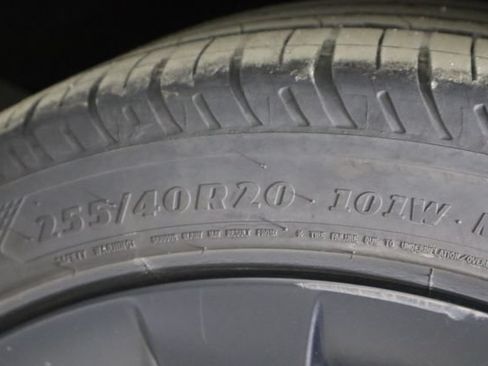 Used 2023 Tesla Model Y 2WD image 46