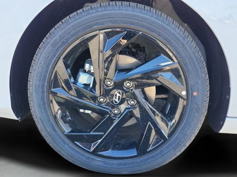 New 2026 Hyundai Elantra Sport FWD image 13