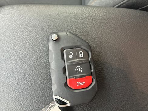 New 2026 Jeep Gladiator Sport image 28