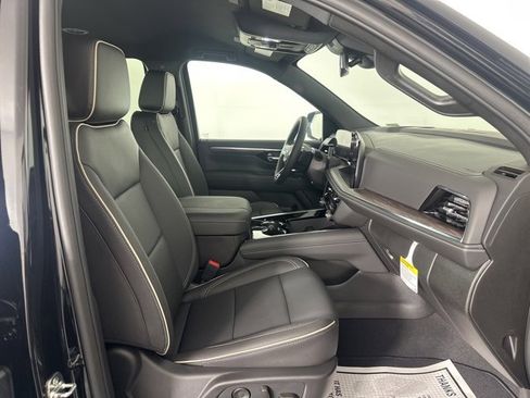 New 2025 Chevrolet Tahoe Premier image 11