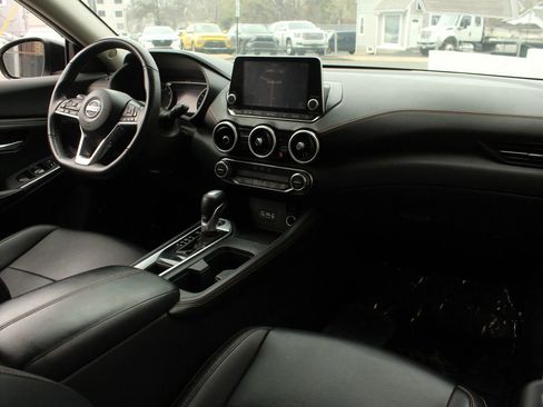Used 2021 Nissan Sentra SR w/ SR Premium Package FWD image 20