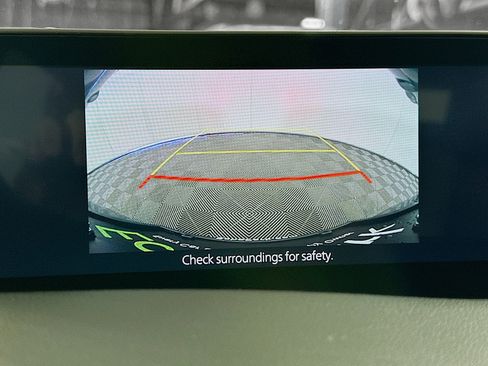 Used 2024 MAZDA MAZDA3 s image 21