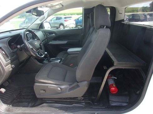 Used 2021 Chevrolet Colorado LT w/ Fleet Safety Package RWD image 15