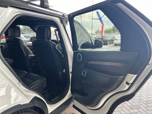 Used 2019 Land Rover Discovery HSE Luxury AWD/4WD image 49
