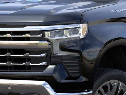 New 2026 Chevrolet Silverado 1500 LTZ w/ LTZ Convenience Package II AWD/4WD image 11