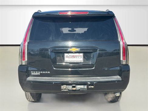 Used 2016 Chevrolet Suburban LS image 6