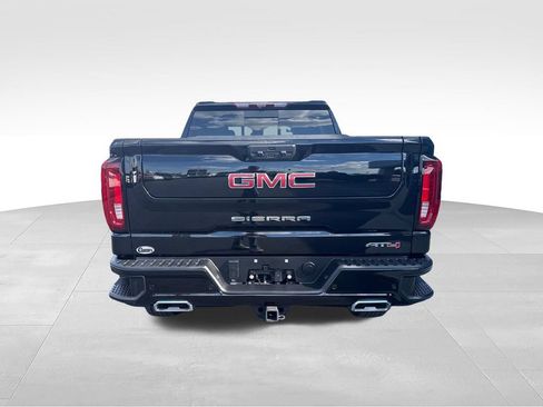 Used 2024 GMC Sierra 1500 AT4 w/ Technology Package AWD/4WD image 4