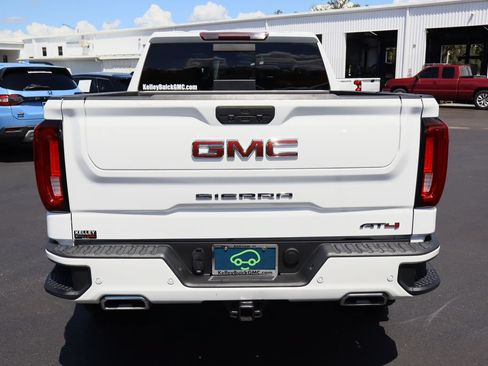 Certified 2021 GMC Sierra 1500 AT4 w/ AT4 Value Package AWD/4WD image 8