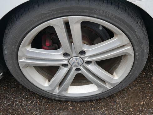 Used 2017 Volkswagen Jetta GLI image 5