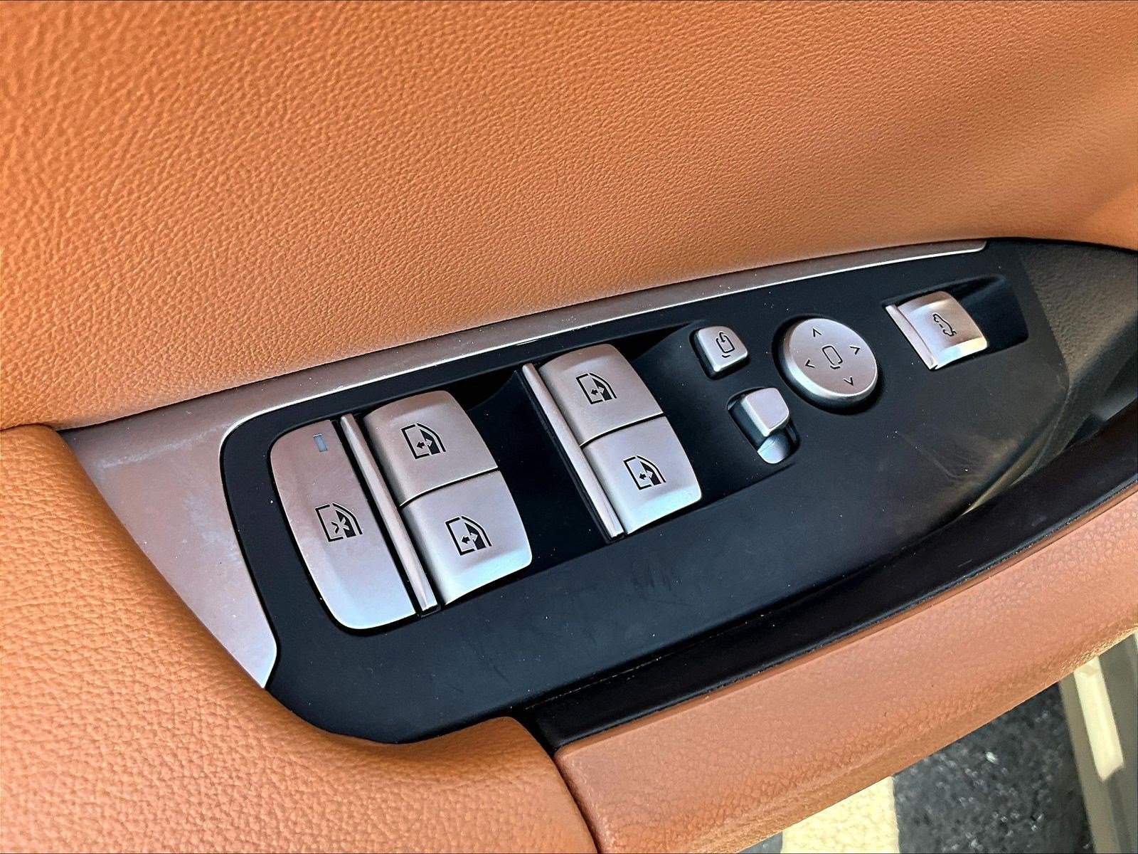 Used 2024 BMW X3 xDrive30i w/ Premium Package w/ZPA AWD/4WD image 36