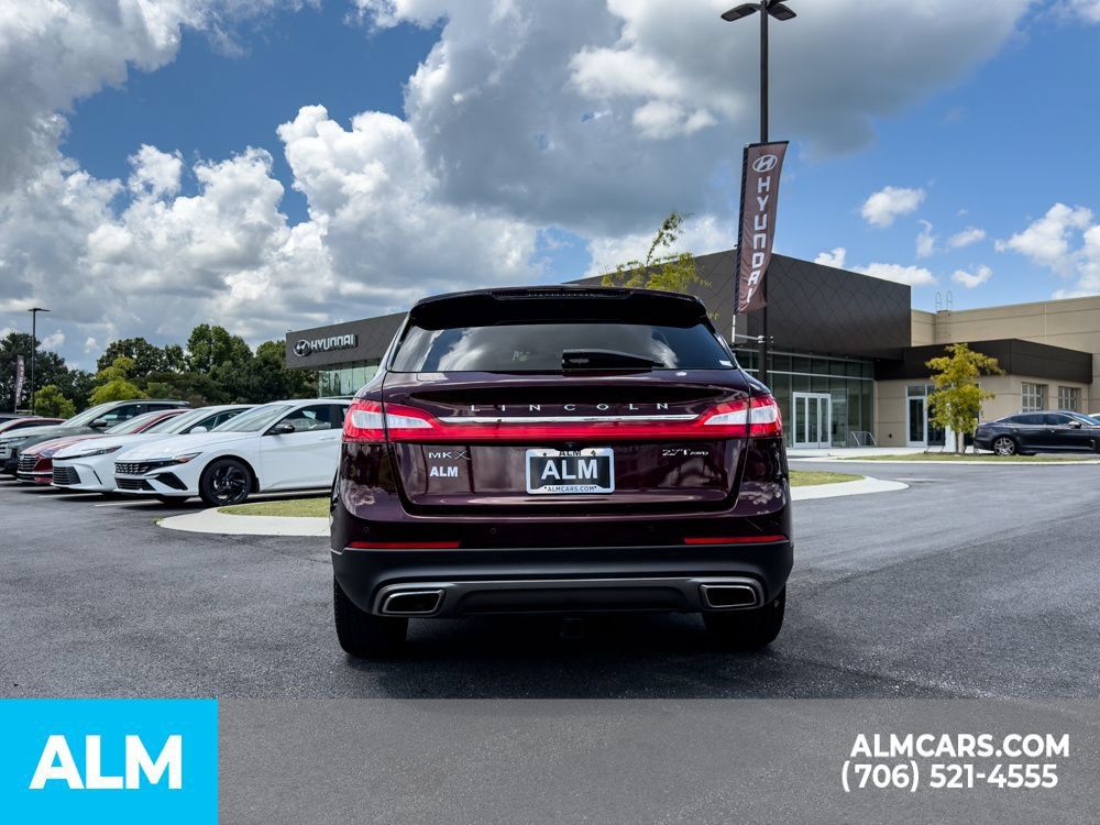 Used 2017 Lincoln MKX Reserve w/ Driver Assistance Package AWD/4WD image 5