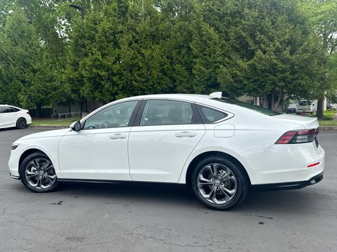 Used 2024 Honda Accord EX-L image 6