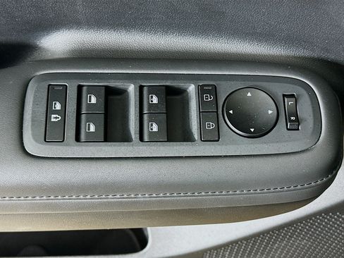 Used 2025 Hyundai Santa Fe SEL AWD/4WD image 15