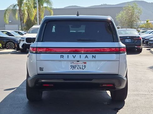 Used 2025 Rivian R1S Adventure Dual AWD/4WD image 9