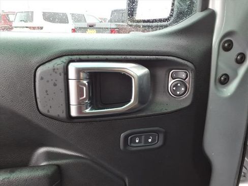 Used 2023 Jeep Wrangler Unlimited Sport AWD/4WD image 16