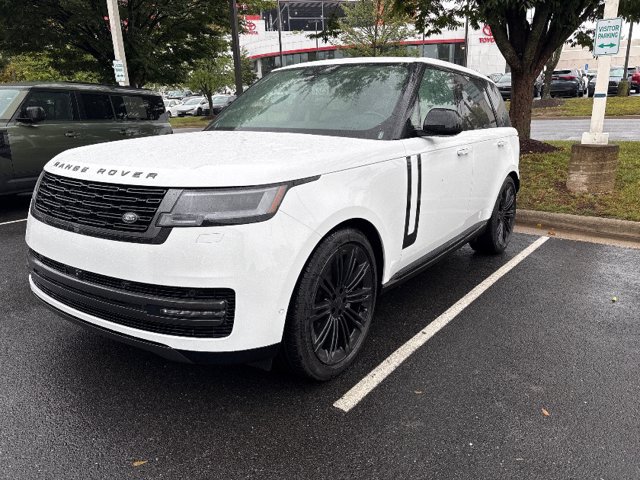Used 2026 Land Rover Range Rover SE AWD/4WD image 1