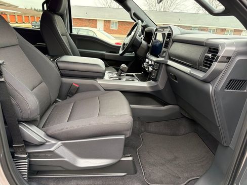 New 2026 Ford F150 XLT w/ XLT Black Appearance Package image 18