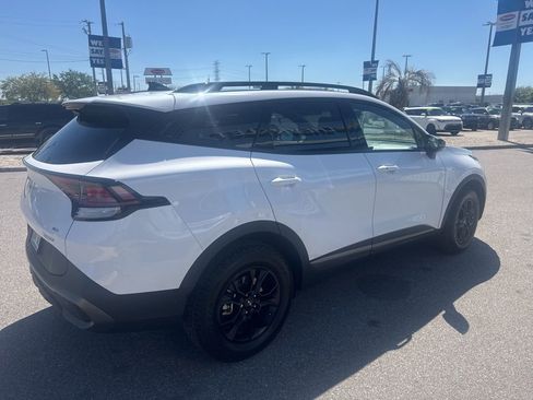 Used 2023 Kia Sportage X-Pro image 3