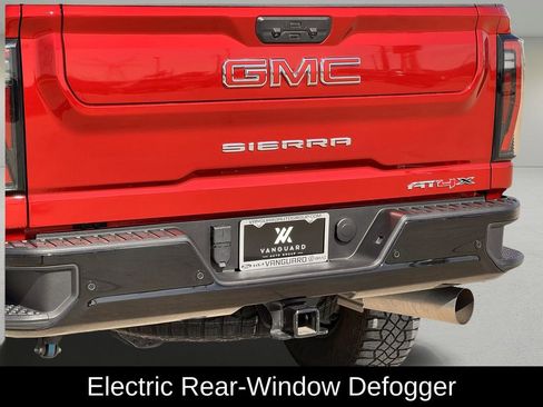 Used 2025 GMC Sierra 2500 AT4X image 7