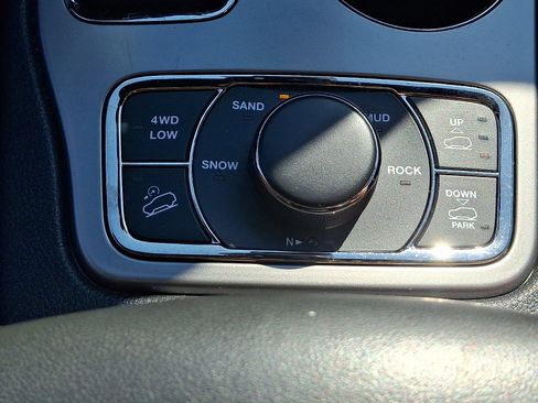 Used 2021 Jeep Grand Cherokee High Altitude image 26