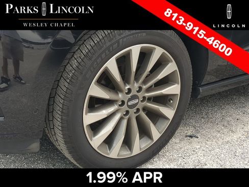 Used 2020 Lincoln Navigator Reserve w/ Luxury Package RWD image 12