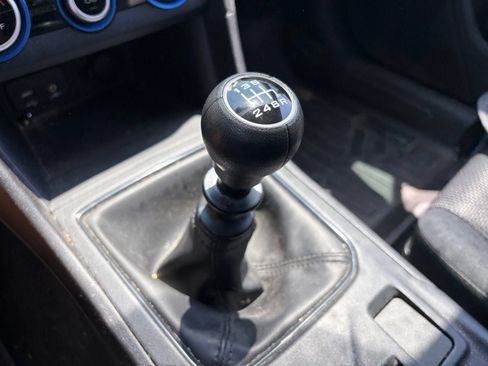 Used 2023 Subaru Crosstrek 2.0i AWD/4WD image 8