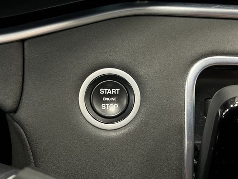 Used 2020 Land Rover Range Rover Evoque S image 24