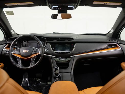 Used 2022 Cadillac XT5 Premium Luxury image 13