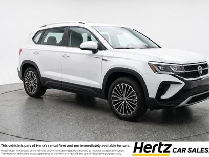 Used 2025 Volkswagen Taos SE