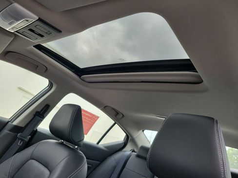 Certified 2024 Nissan Altima 2.5 SL FWD image 26