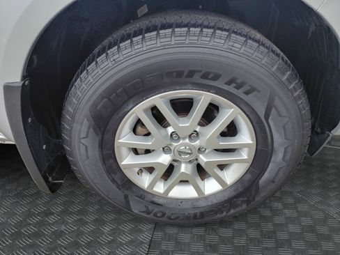 Used 2018 Nissan Frontier SV image 22