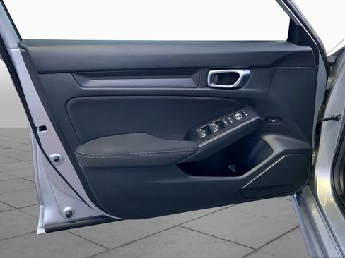 Used 2025 Honda Civic Sport image 21