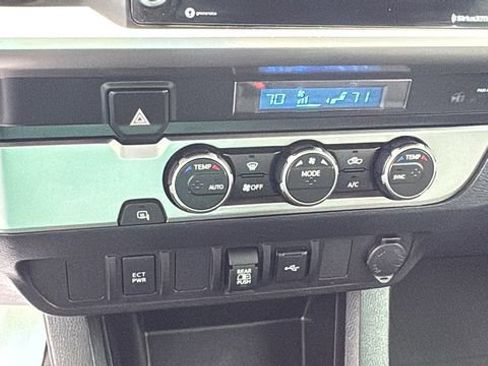 Used 2022 Toyota Tacoma SR5 image 14