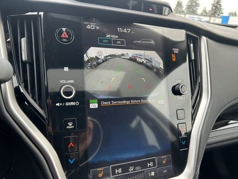 Used 2025 Subaru Outback Limited image 19