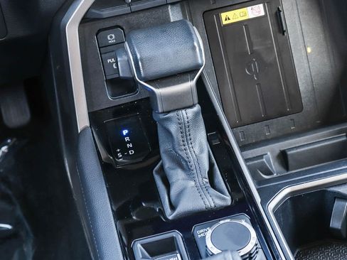 Used 2024 Toyota Tundra Limited image 20