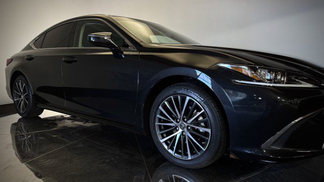 Used 2023 Lexus ES 350 w/ Premium Package FWD image 28