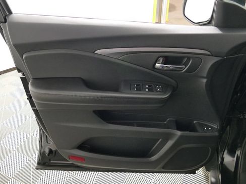 Used 2016 Honda Pilot EX-L image 11