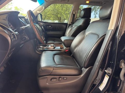 Used 2012 INFINITI QX56 4WD w/ Deluxe Touring Pkg image 9