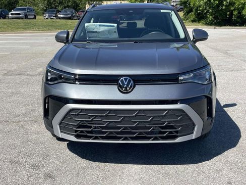 New 2026 Volkswagen Taos SE FWD image 2