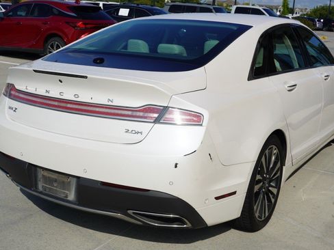 Used 2017 Lincoln MKZ Reserve w/ Technology Package FWD image 7