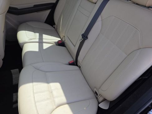 Used 2017 Mercedes-Benz GLE 350 4MATIC image 18