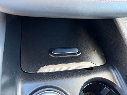 Used 2025 Ford Explorer Active w/ Active Comfort Package image 23