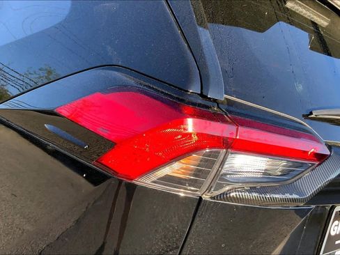 Used 2021 Toyota RAV4 Limited image 29