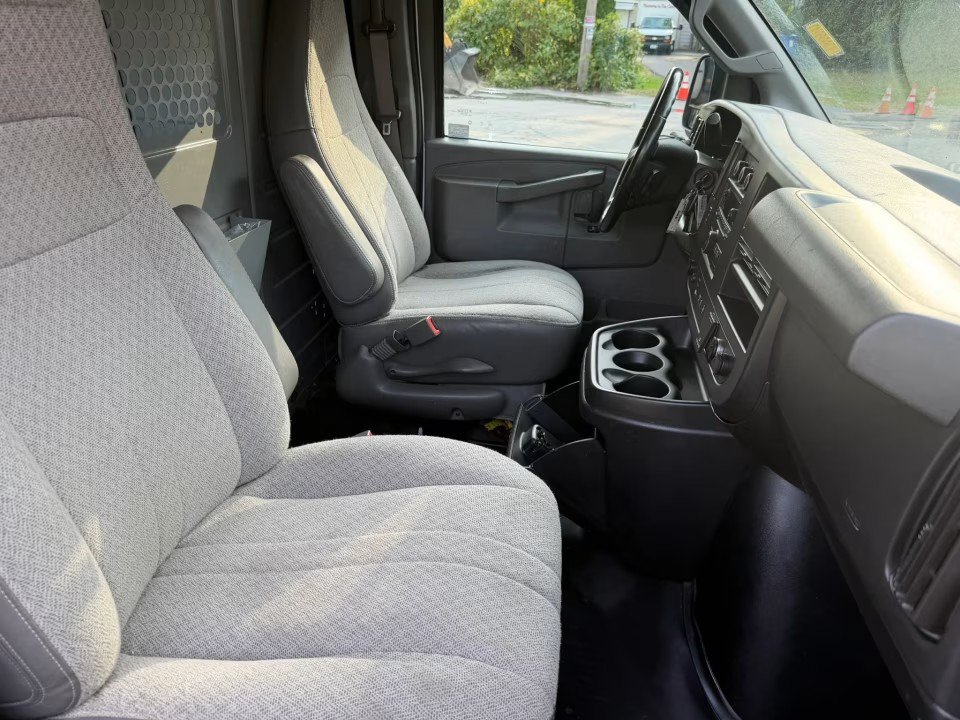 Used 2019 Chevrolet Express 2500 w/ Communications Package RWD image 16