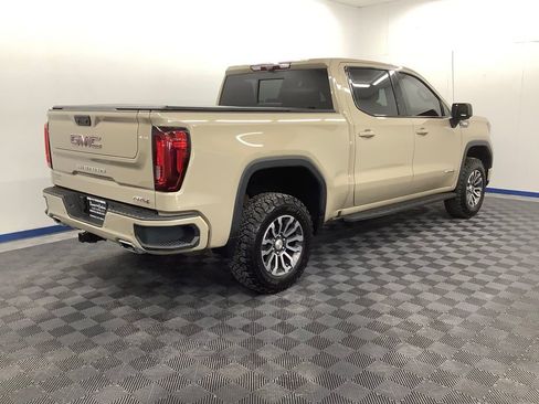 Used 2022 GMC Sierra 1500 AT4 w/ AT4 Premium Package AWD/4WD image 24