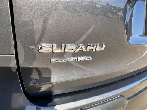 Used 2022 Subaru Ascent Premium w/ Convenience Package image 7