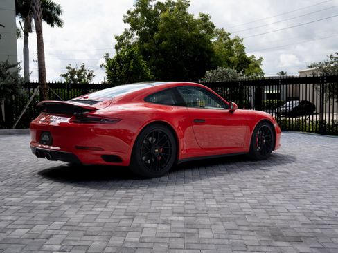 Used 2019 Porsche 911 Carrera 4 GTS AWD/4WD image 4